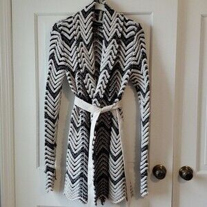 INC LONG LINE BELTED CARDIGAN SWEATER BLACK CREAMY WHITE ZIG ZAG SIZE SMALL